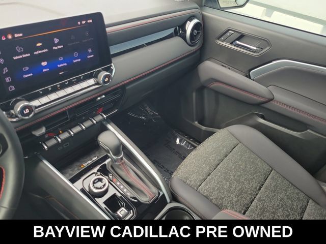 Used 2025 Chevrolet Colorado Z71 AWD/4WD image 24