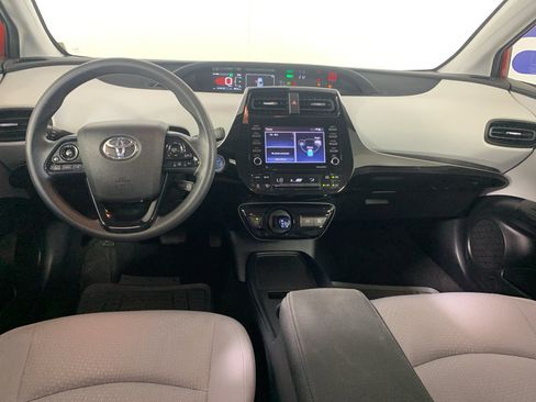 Used 2021 Toyota Prius LE image 34