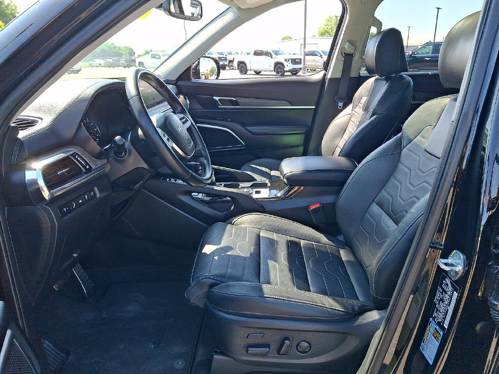 Used 2022 Kia Telluride SX w/ SX Prestige Package AWD/4WD image 16