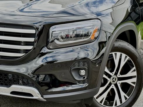 Used 2026 Mercedes-Benz GLB 250 image 3