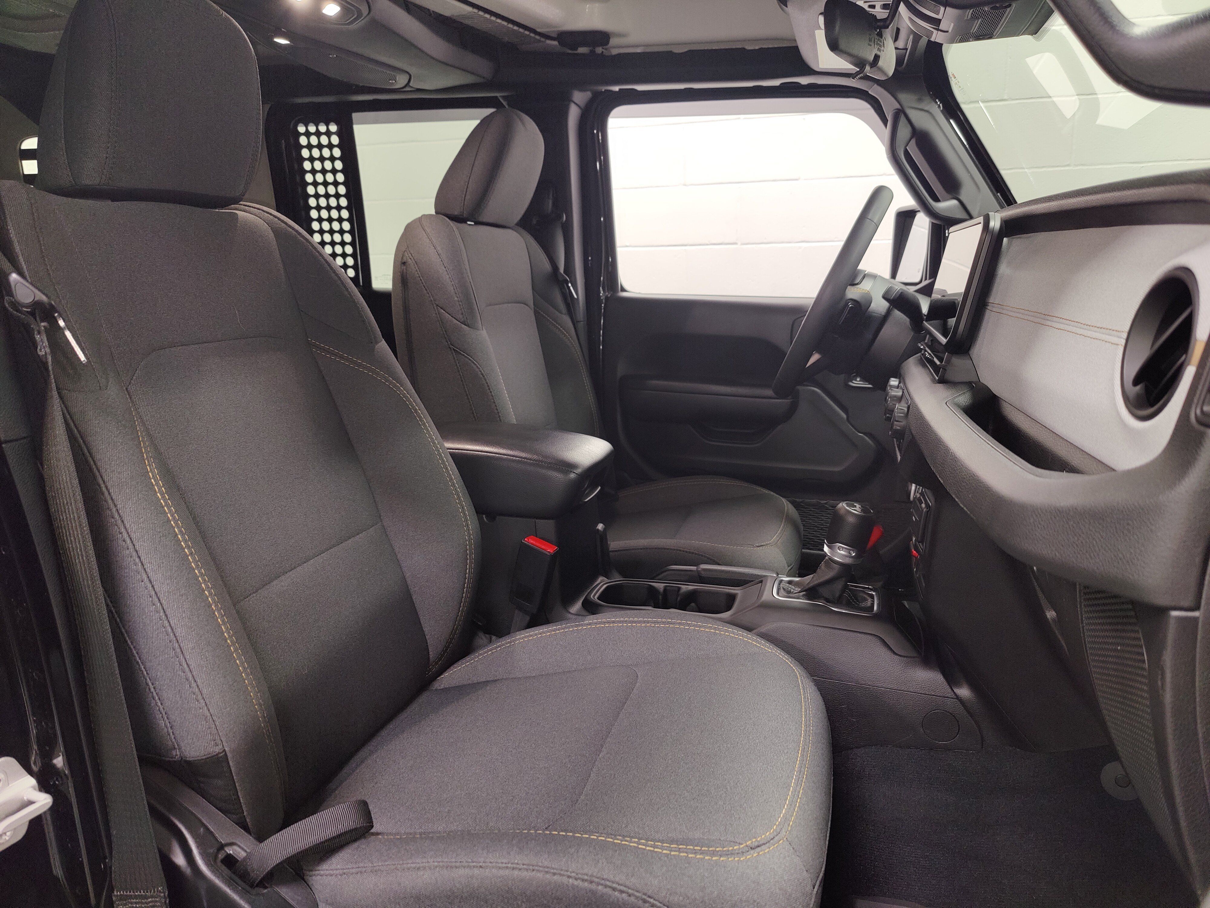 Used 2024 Jeep Wrangler Unlimited AWD/4WD image 6