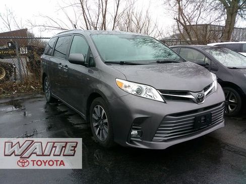 Used 2019 Toyota Sienna XLE Premium image 1