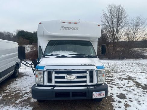 Used 2014 Ford E-450 and Econoline 450 Super Duty w/ Shuttle Bus Prep Package image 2