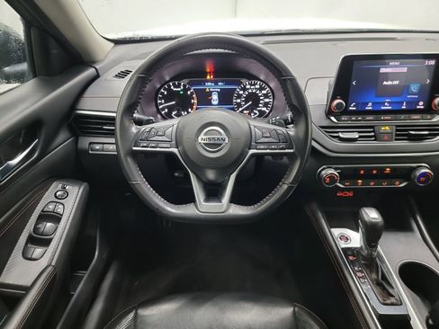 Used 2022 Nissan Altima 2.5 SR image 16