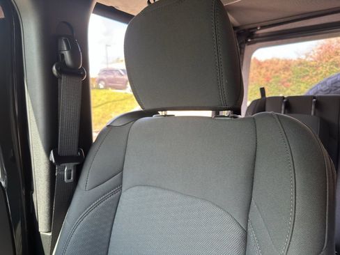 Used 2020 Jeep Wrangler Sport image 17