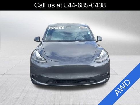 Used 2022 Tesla Model Y Performance image 2