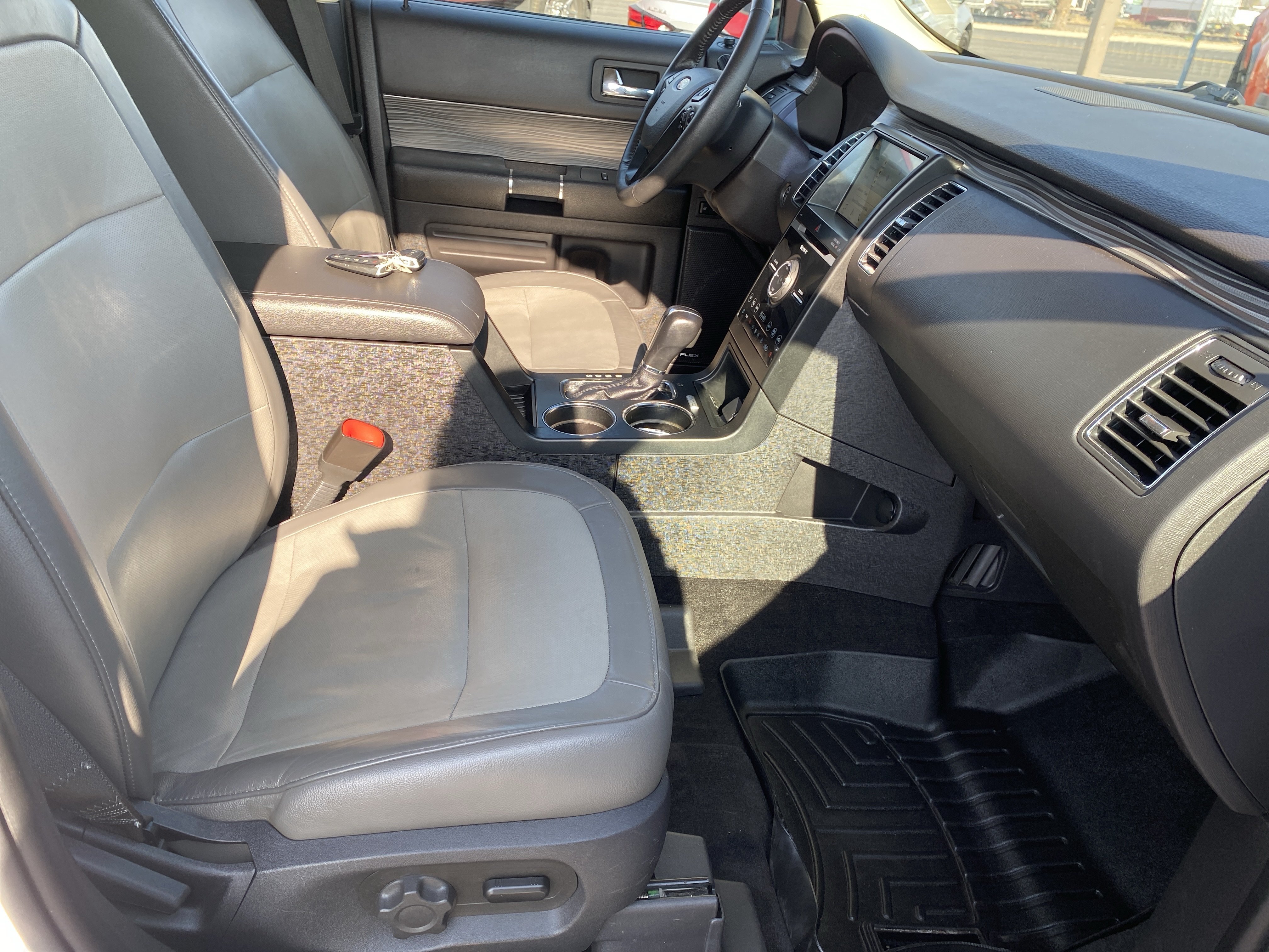 Used 2019 Ford Flex Limited w/ Limited Appearance Package AWD/4WD image 30