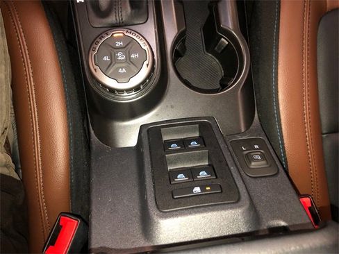 Used 2023 Ford Bronco Outer Banks image 25