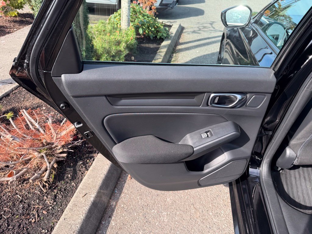 Used 2022 Honda Civic Sport image 16