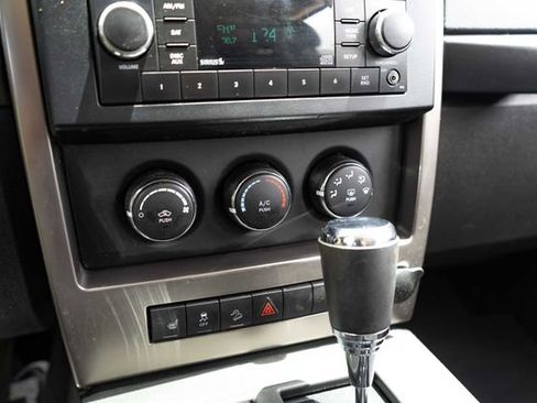 Used 2012 Jeep Liberty Sport AWD/4WD image 18