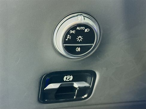 Used 2025 Mercedes-Benz AMG GT 63 image 11