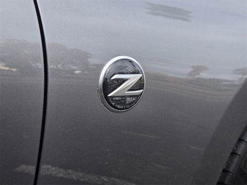 Used 2020 Nissan 370Z Touring Sport image 9