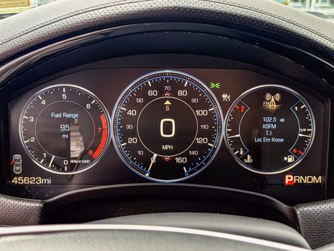 Used 2015 Cadillac XTS Premium w/ Driver Assist Package image 9