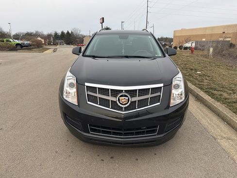Used 2011 Cadillac SRX Luxury image 2