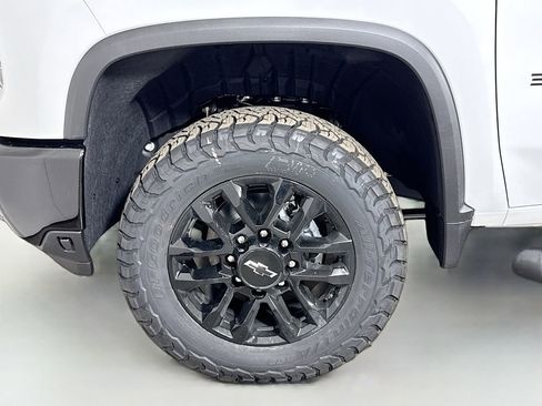 New 2026 Chevrolet Silverado 3500 LT w/ Trail Boss Package AWD/4WD image 19