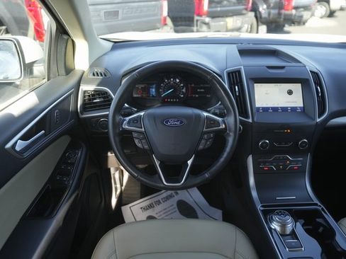 Used 2020 Ford Edge SEL image 21
