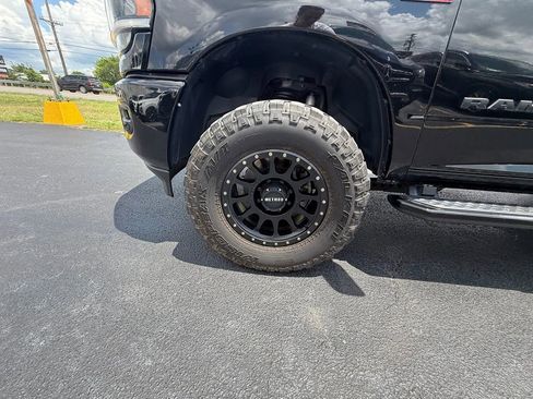 Used 2024 RAM 2500 Laramie w/ Night Edition AWD/4WD image 10