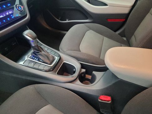 Used 2020 Hyundai Ioniq SE FWD image 26