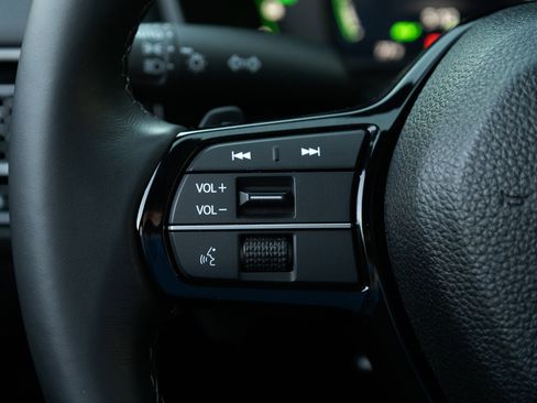 Used 2025 Honda Civic Sport image 20