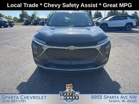 Used 2024 Chevrolet Trax LT FWD image 8