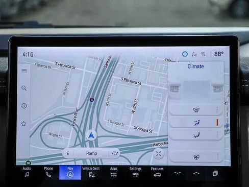 Used 2022 Ford Expedition XLT image 15