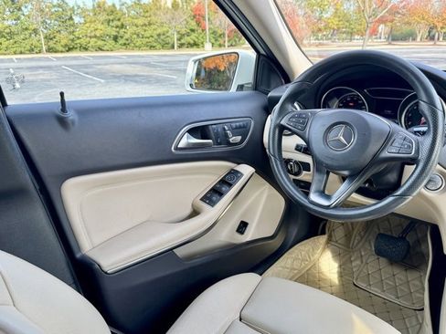 Used 2018 Mercedes-Benz GLA 250 image 20
