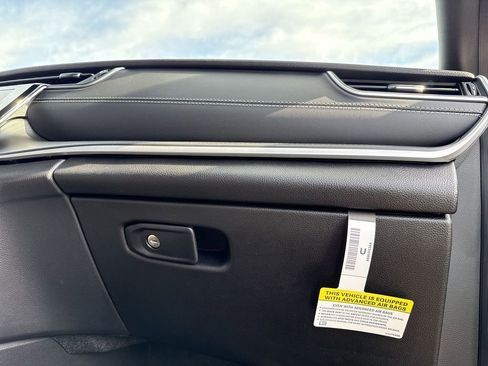 New 2025 Jeep Grand Cherokee L Laredo w/ Luxury Tech Group I image 29