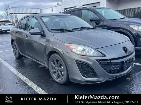 Used 2010 MAZDA MAZDA3 i Touring image 1
