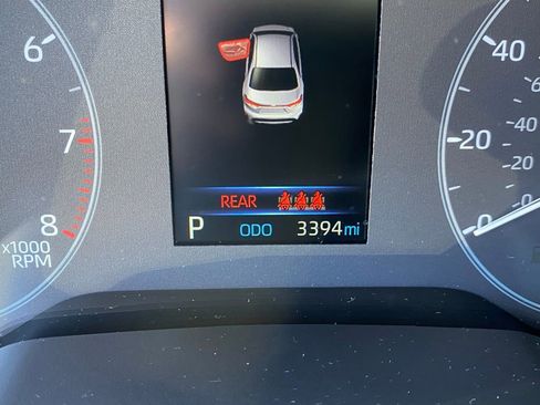 Used 2025 Toyota Corolla LE image 5