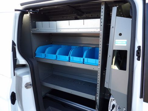 Used 2020 Ford Transit Connect XL image 30