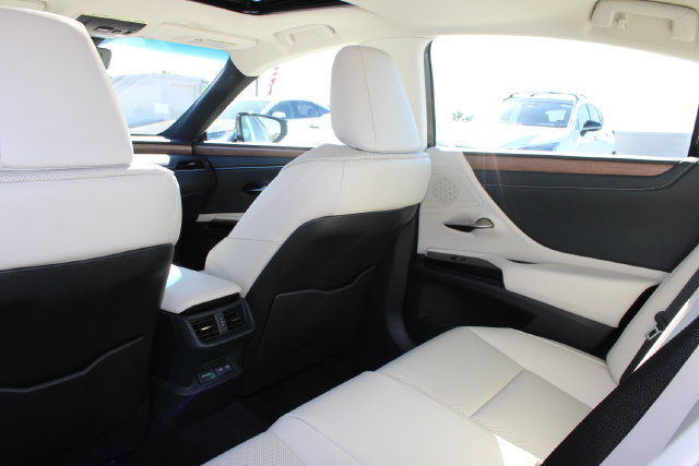 Certified 2025 Lexus ES 350 w/ Premium Package FWD image 9