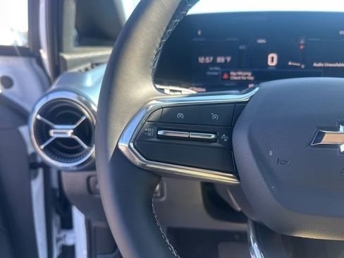 New 2026 Chevrolet Equinox EV LT image 19