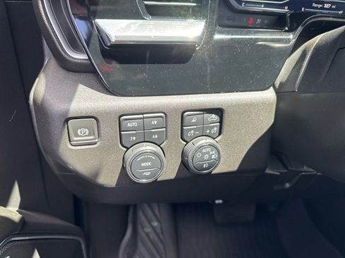 Used 2024 Chevrolet Silverado 2500 LTZ w/ LTZ Texas Edition AWD/4WD image 25