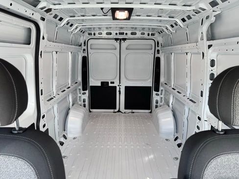 New 2026 RAM ProMaster 2500 w/ Convenience Group image 11