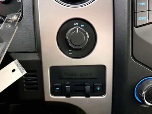 Used 2014 Ford F150 XLT w/ Equipment Group 302A Luxury image 29