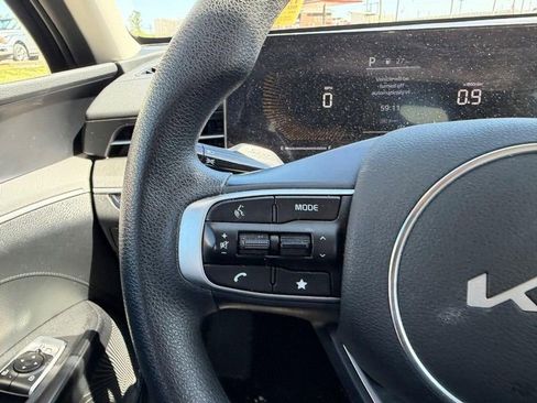 Used 2025 Kia K5 LXS FWD image 10