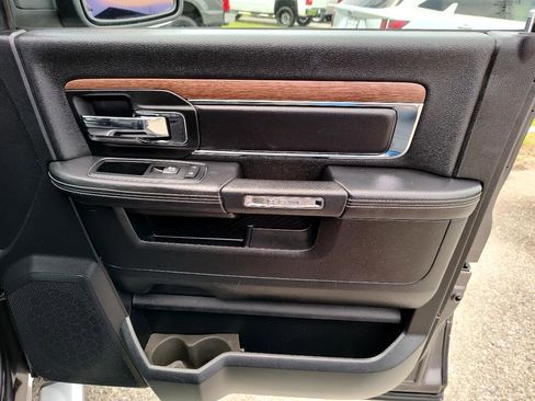 Used 2014 RAM 1500 Laramie w/ Convenience Group image 23