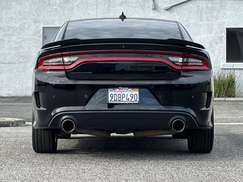 Used 2021 Dodge Charger R/T w/ Blacktop Package image 5
