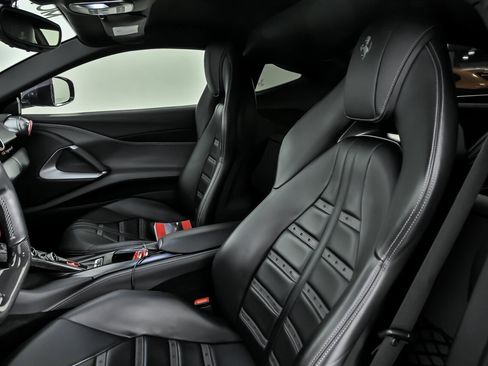 Used 2019 Ferrari 812 Superfast image 23