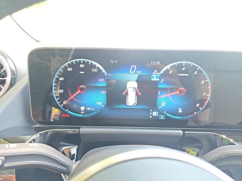 Used 2023 Mercedes-Benz GLA 250 4MATIC image 19