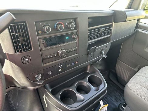 New 2025 Chevrolet Express 3500 w/ Driver Convenience Package image 14