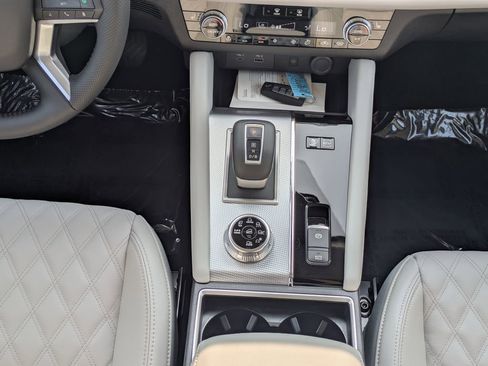 New 2025 Mitsubishi Outlander SEL image 20