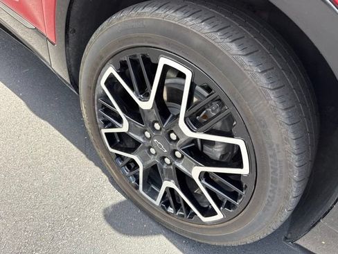 Used 2023 Chevrolet Blazer RS w/ Driver Confidence II Package FWD image 9