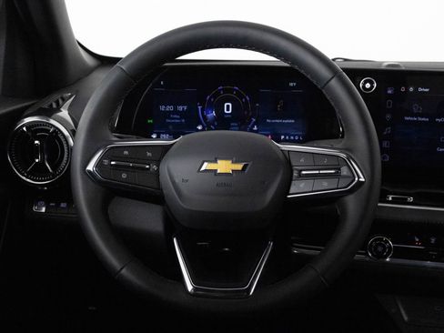 Certified 2026 Chevrolet Equinox LT image 25