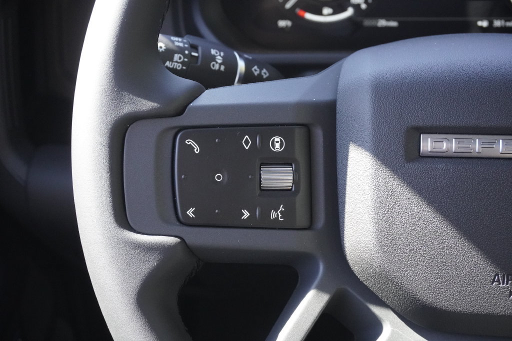 New 2026 Land Rover Defender 110 S AWD/4WD image 12