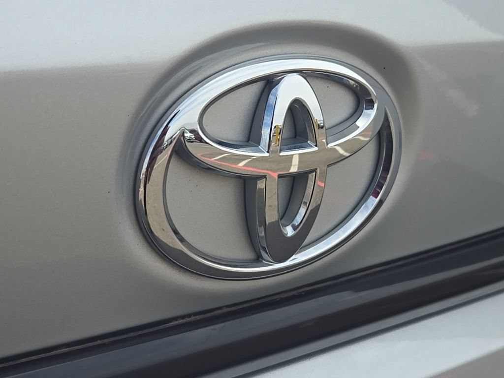 Used 2024 Toyota Corolla LE FWD image 35