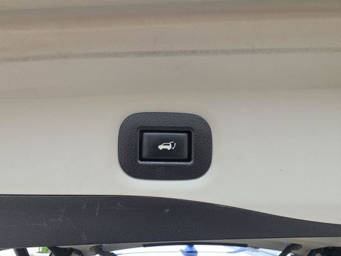 Used 2018 Nissan Rogue SL AWD/4WD image 21
