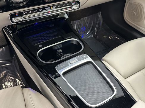Certified 2025 Mercedes-Benz CLA 250 4MATIC image 32