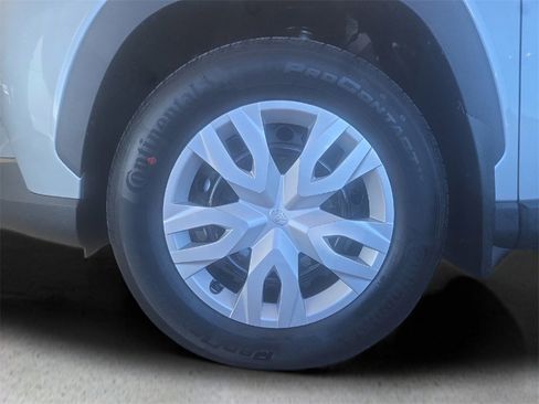 New 2026 Toyota Corolla Cross L image 7