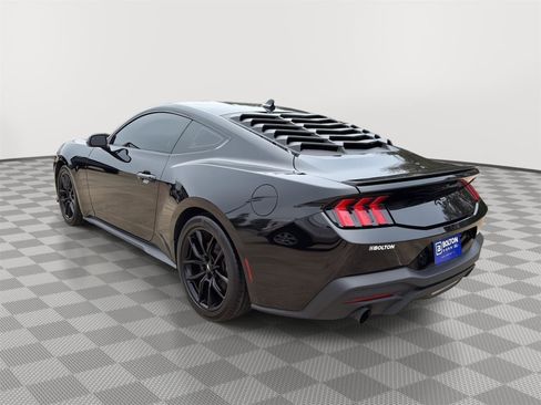 Used 2024 Ford Mustang EcoBoost image 3